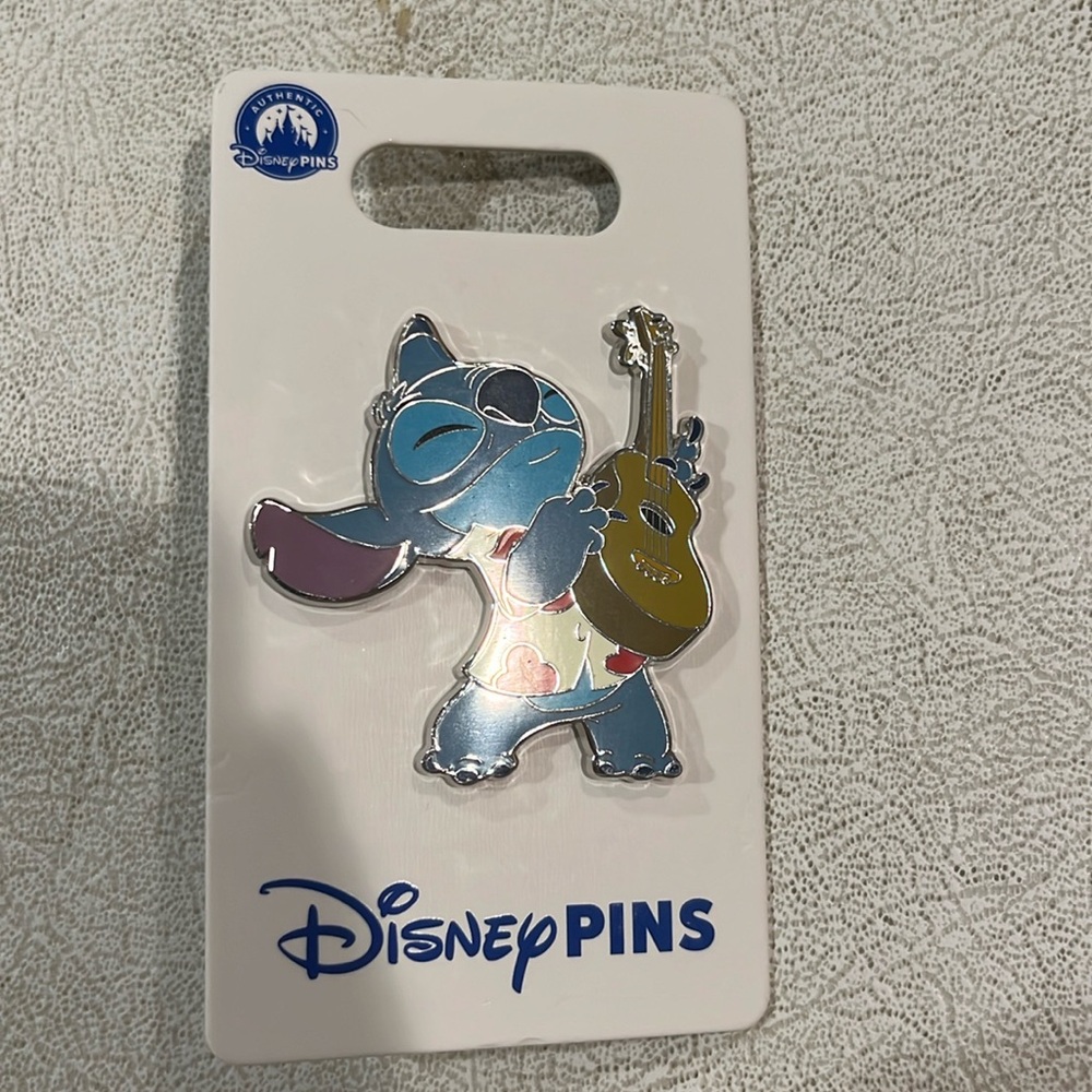 Disney stitch guitar pin brand new